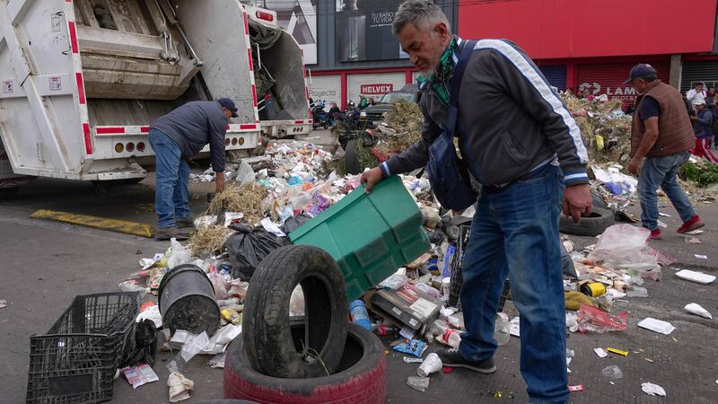 Trabajadores de Ecatepec ‘levantan’ bloqueo después de 40 horas; les pagarán prestaciones