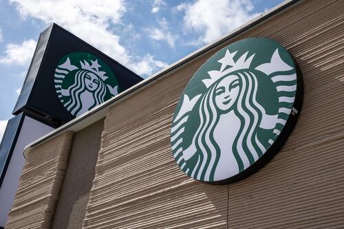 Starbucks ‘estrena’ su primera cafetería impresa en 3D: ¿Dónde está ubicada y qué tipo de servicio ofrece?