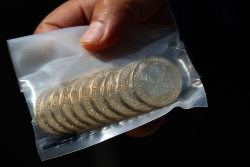Hacienda modifica la moneda de 10 pesos: así cambiará su composición metálica