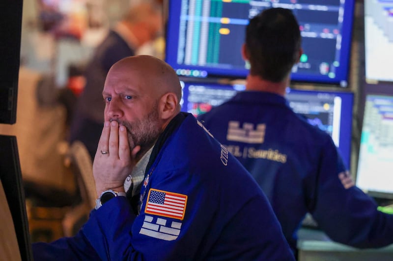 Wall Street amanece positivo impulsado por cifras económicas de EU: ¿Cómo opera HOY?