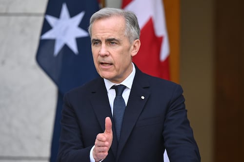 Mark Carney ‘le copia’ a Trump: Amenaza con deportar a EU a miles de migrantes