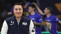 ‘Tenemos un contrato’: Efraín Juárez se queda como director técnico de Pumas