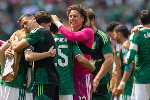 La afición habló: Ochoa debe entrar contra Chequia para que tenga su ‘homenaje’... pero no más