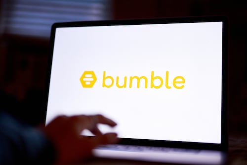 ¿Soltero y desesperado? Inteligencia Artificial llega a Bumble para ayudarte a ‘ligar’ con ‘Dates’