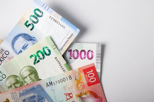 Reapertura de gobierno de EU le ‘cierra’ la puerta al peso: ¿En cuánto cotiza HOY?