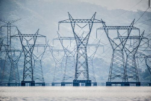 CFE Fibra E coloca exitosamente bono inaugural a 15 años por 725 mdd