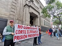 ¿Prisión preventiva oficiosa se queda? Corte se inclina por mantenerla en la Constitución