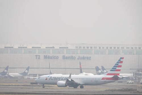 Vuelos de EU a México caen 10 por ciento por violencia y encarecimiento de combustible
