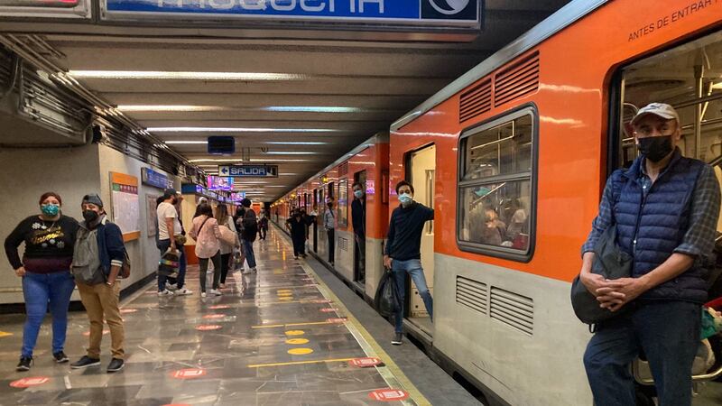 Año Nuevo 2023: Horarios del Metro para el 31 de diciembre y el 1 de enero