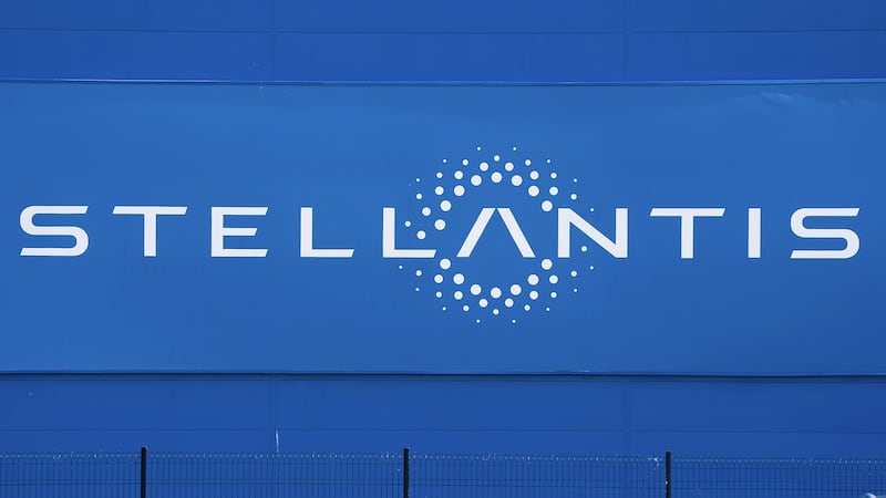 Stellantis se alía con Microsoft y ‘miran al futuro’: Ofrecerán ciberseguridad y servicios hechos con IA
