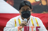 CNTE ‘hace el feo’ a aumento de AMLO; pide alza a salario de 25%