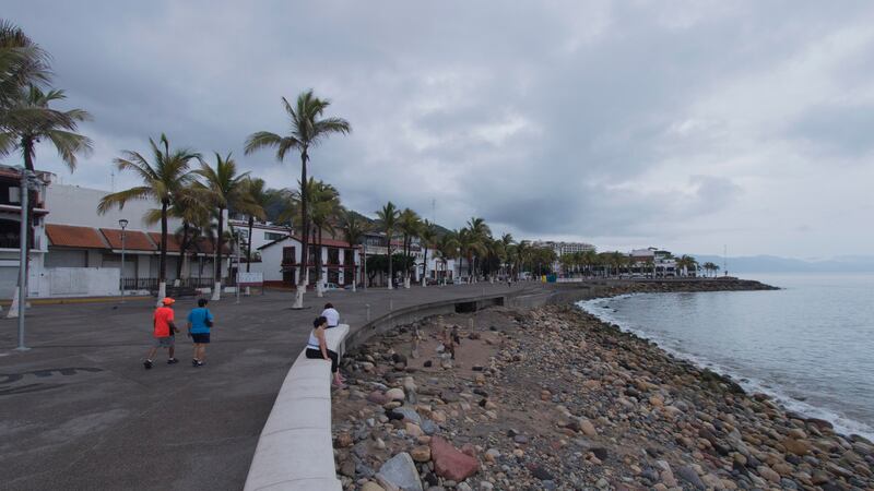 México pide a EU no ‘generalizar’ alertas de viaje: ‘inseguridad está lejos de sitios turísticos’