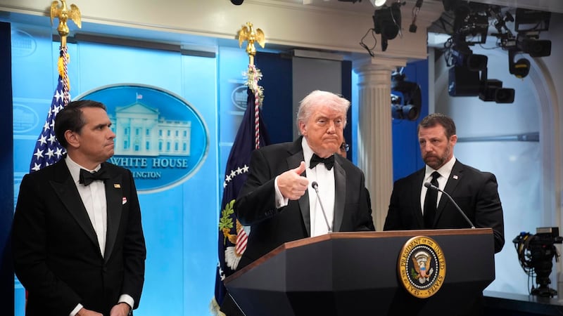 Imputan al presunto autor del tiroteo en gala de la Casa Blanca por intentar matar a Trump