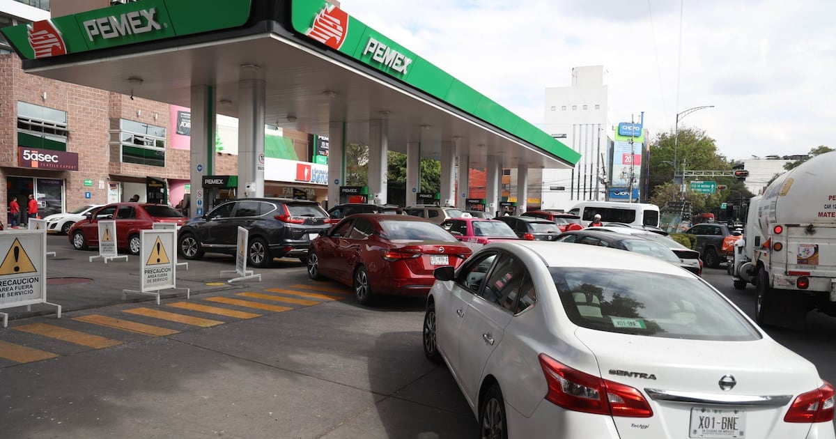 Gasolinazo Evitado: ¡El Gobierno Rescata Tu Bolsillo en 2026!