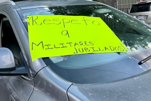 Detienen a notario del Edomex y a 5 exmilitares en Toluca; lo investigan por presunto homicidio en Oaxaca