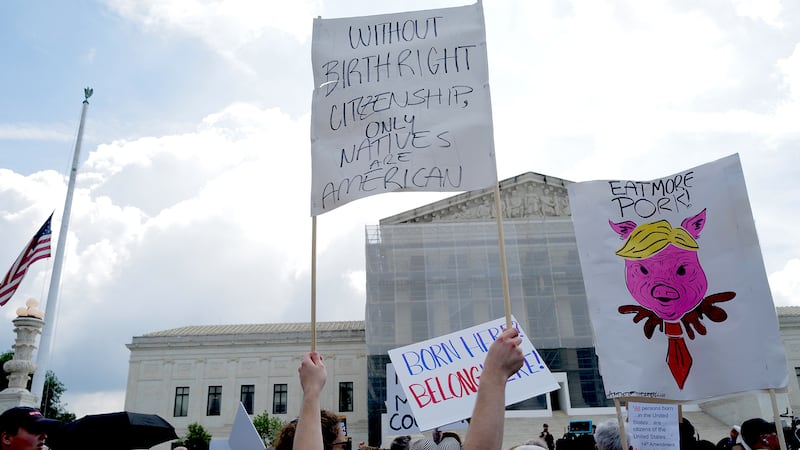‘Manotazo’ de la Corte Suprema a Trump: No puede quitarle ciudadanía a hijos de migrantes