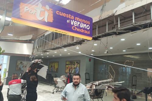 Cae plafón en Chedraui de Pabellón del Valle; hay 2 personas heridas (VIDEO)