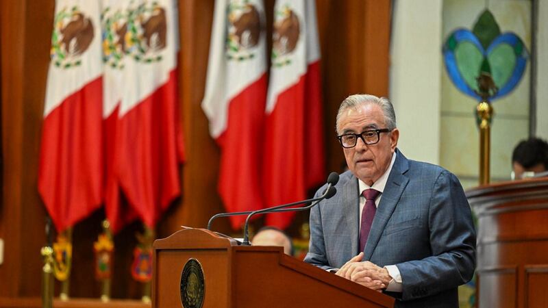 Sinaloa, pendido de un hilo