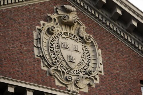 Harvard abre becas para mexicanos en 2022: ¿Cuáles ofrece y qué requisitos necesitas?