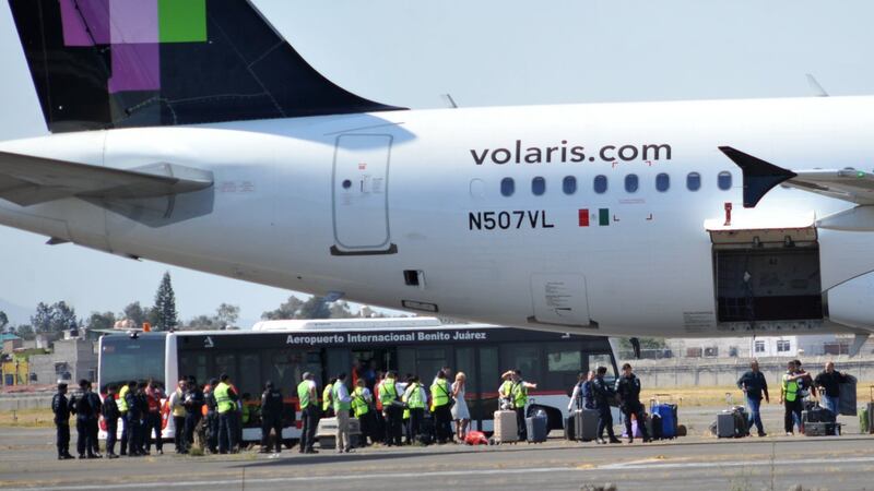 Tripulaciones de Volaris convocan a huelga para el 2 de junio ante injusticias laborales