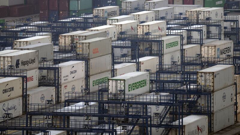 China, sin prisa; Trump, sin estrategia