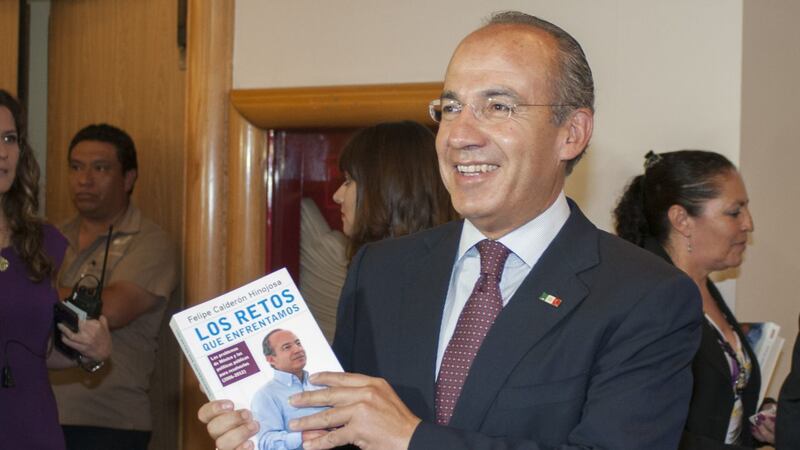 Sí investigan a Calderón