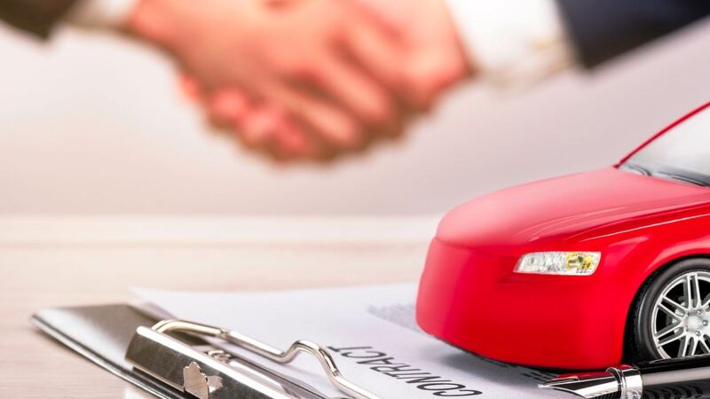 Renault redefine estrategia eliminando comisión por apertura