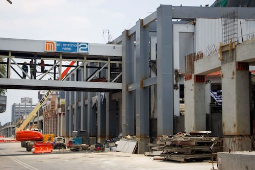 MC, preocupado por la infraestructura mundialista