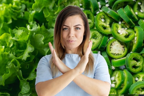 De lechuga a los jalapeños; todos los alimentos que EU vetó por brotes de salmonela, diarrea e inseguridad