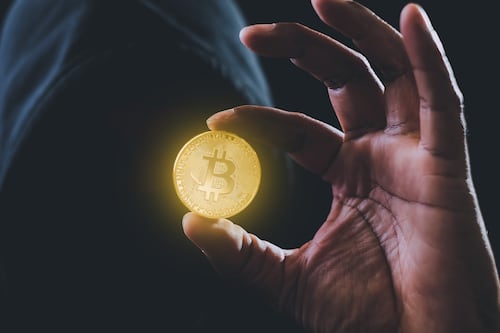 Alianza silenciosa: Redes chinas lavan dinero del Cártel de Sinaloa con criptomonedas, WhatsApp y WeChat