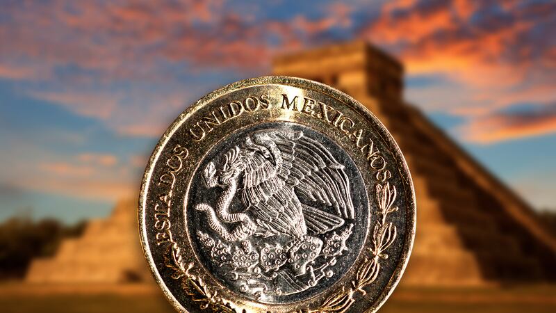 Peso se ‘levanta de la lona’, pero pierde la semana con el dólar: Cierra en las 17.14 unidades
