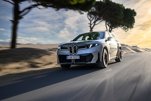 Así es el BMW iX3 50: el SUV eléctrico del año con 805 km de autonomía.