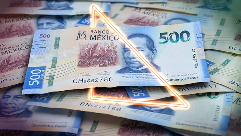 Peso gana ante el dólar pese a incertidumbre por la guerra: Tipo de cambio cierra en 18.12 unidades