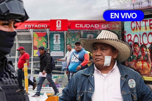 Madres buscadoras protestan en Ángel de la Independencia entre festejos por triunfo de México