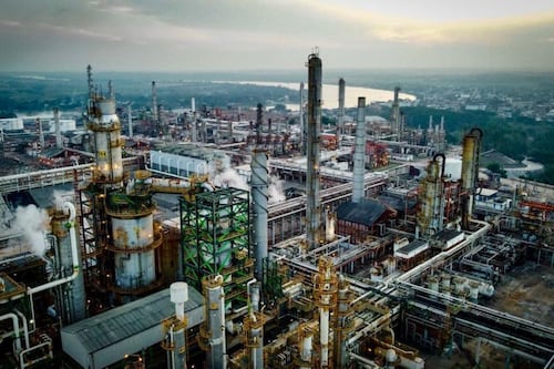 Pemex ‘le gana’ a crisis petrolera en Medio Oriente: Barril de crudo sube a 70 dólares