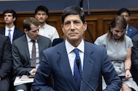 Fed no tolerará altos niveles de inflación, reafirma Kevin Warsh
