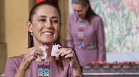 Sheinbaum celebra sus 64 años con pastel personalizado: La panadería de CDMX que hizo su retrato en betún