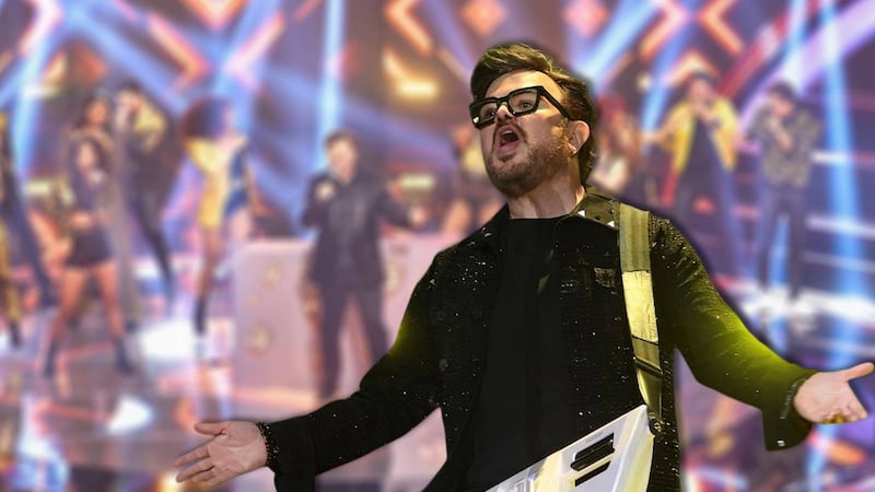Aleks Syntek regaña a sus fans en concierto por la Independencia: ‘Entre más me digas, menos voy a cantar’