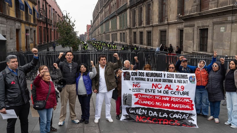 ¡Ni el aumento frena las protestas! Trabajadores del IMSS anuncian marcha nacional para el 30 de octubre