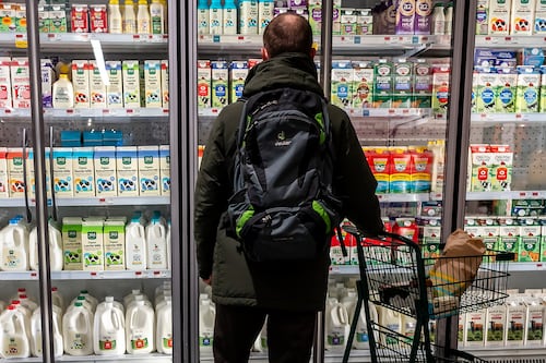 Inflación en EU cae por primera vez desde 2020: Desciende a 3.5% en junio por caída en precio de energía