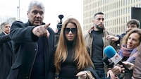 Shakira niega relación con su instructor de surf y pide frenar los rumores sobre su vida