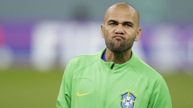 Dani Alves no se suicidó en la cárcel, afirma su hermano: ‘Ahora quieren verlo muerto’