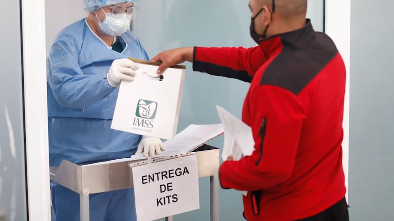 La factura del COVID que el IMSS no ha cobrado