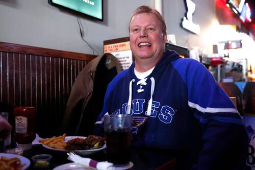 En San Luis, exfans de Carneros ahora apoyan a los Patriotas