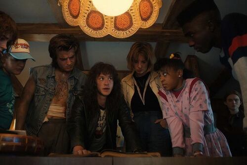 Joseph Quinn revela cómo fue imitar el acento estadounidense en ‘Stranger Things 4′