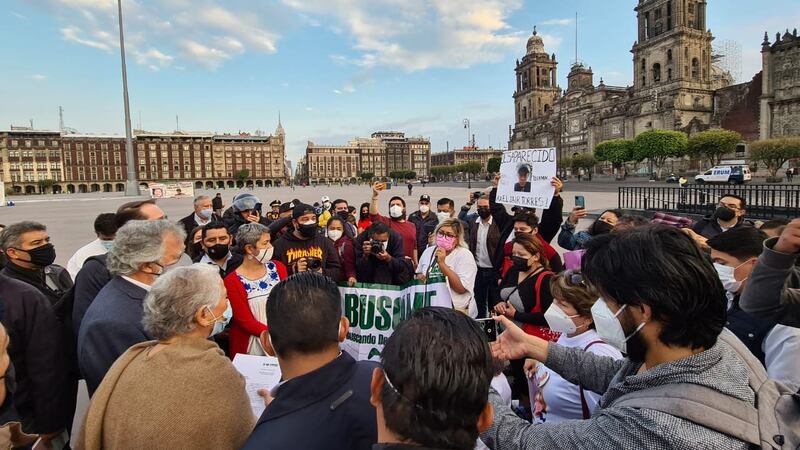 Madres de desaparecidos piden a AMLO vetar reforma a la Ley de la FGR