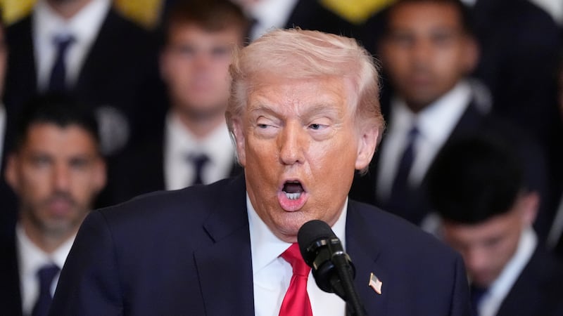 ‘Se le acaba el cuento’ a Trump: Dice que la economía de EU ‘ruge’, pero la realidad tiene otros datos