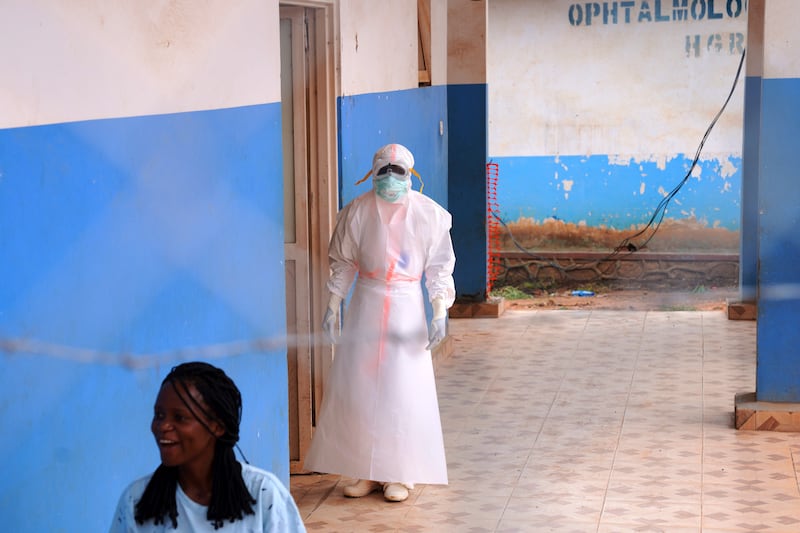 Brote de ébola: OMS dice que está superando la respuesta en el Congo; afirma que ‘deben ampliar esfuerzos’