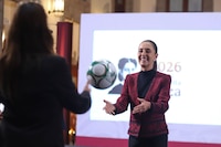 ¿Cómo evaluaron los mexicanos la participación de Sheinbaum en la final del Mundial 2026?