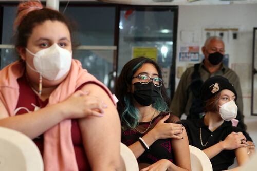 Pese a tasa de vacunación en México, se viene la cuarta ola de COVID